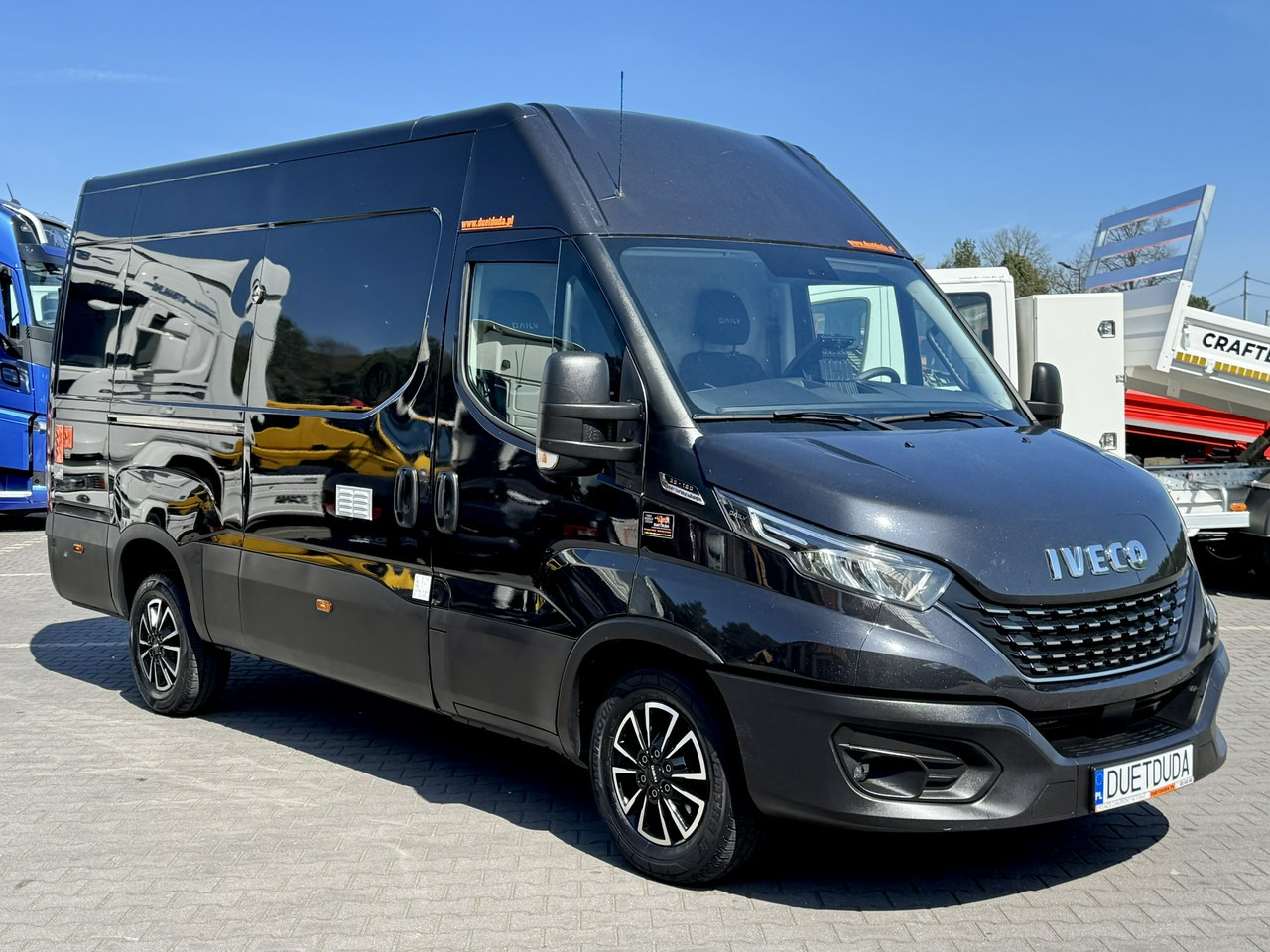 Iveco Daily 35S18 - Цельнометаллический фургон: фото 1 Iveco Daily 35S18 - Цельнометаллический фургон: фото 1