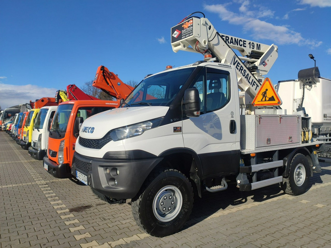 Iveco Daily 55S17W 4x4 Zwyżka 19m Versalift Lat 55 TB Time France - Грузовик с подъемником: фото 1 Iveco Daily 55S17W 4x4 Zwyżka 19m Versalift Lat 55 TB Time France - Грузовик с подъемником: фото 1