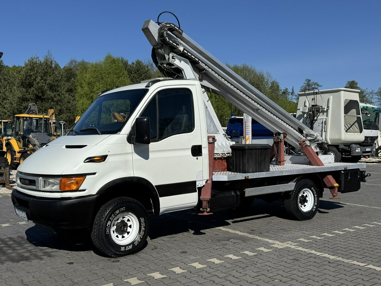 Iveco Daily - Грузовик с подъемником: фото 5 Iveco Daily - Грузовик с подъемником: фото 5