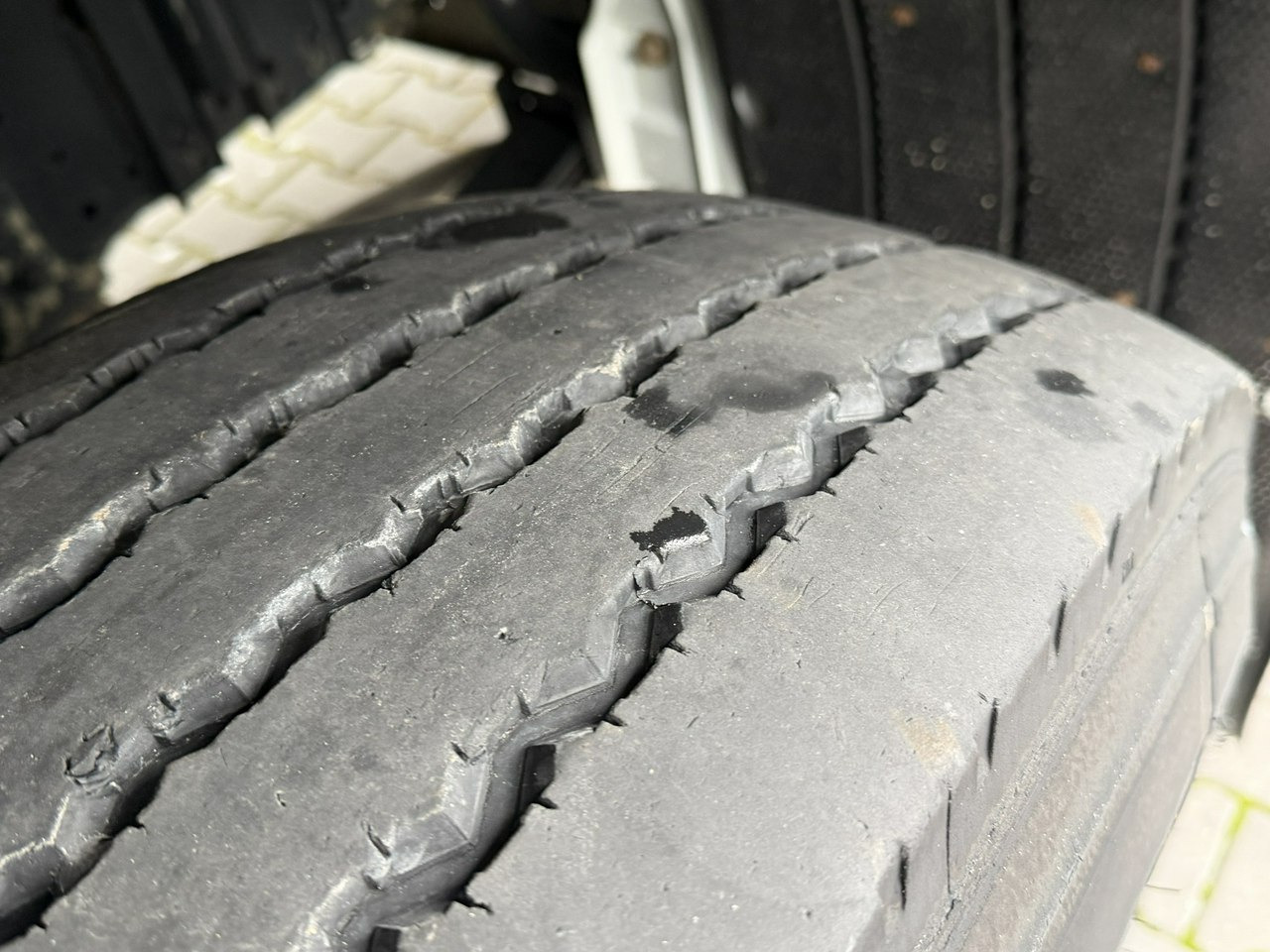 Iveco STRALIS 260S40 E6 Chłodnia Mroźnia Agregat THERMO KING T-1000R - Рефрижератор: фото 4 Iveco STRALIS 260S40 E6 Chłodnia Mroźnia Agregat THERMO KING T-1000R - Рефрижератор: фото 4