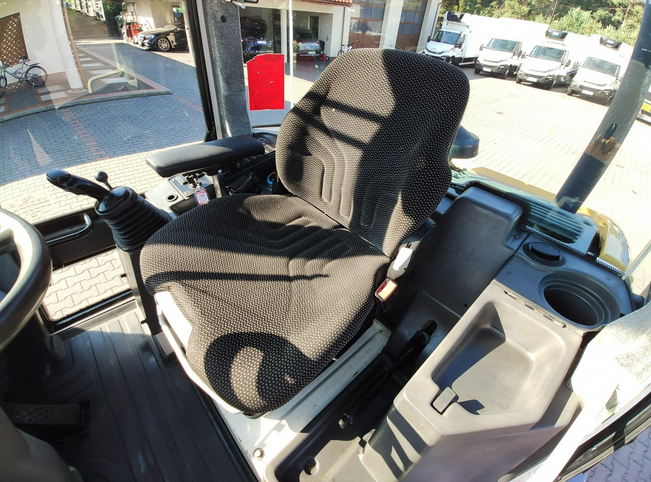 Компактный фронтальный погрузчик Liebherr L 506 STEREO Szybkozłącze / Łyżka Krokodyl + Widły Waga 6300kg: фото 23