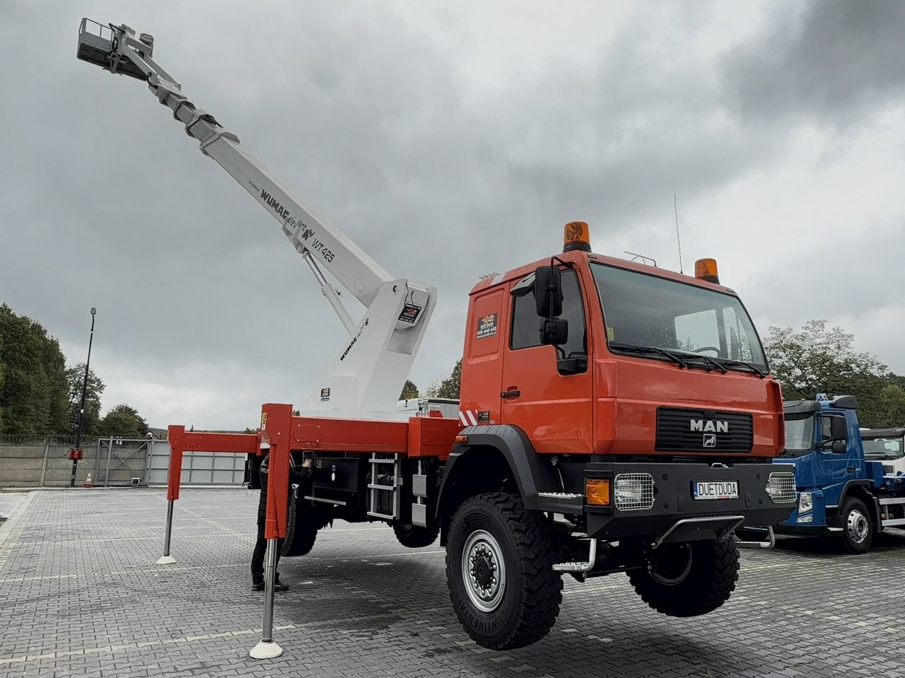Грузовик с подъемником MAN 18.284 4x4 Zwyżka WUMAG WT 425 Podnośnik Koszowy: фото 9