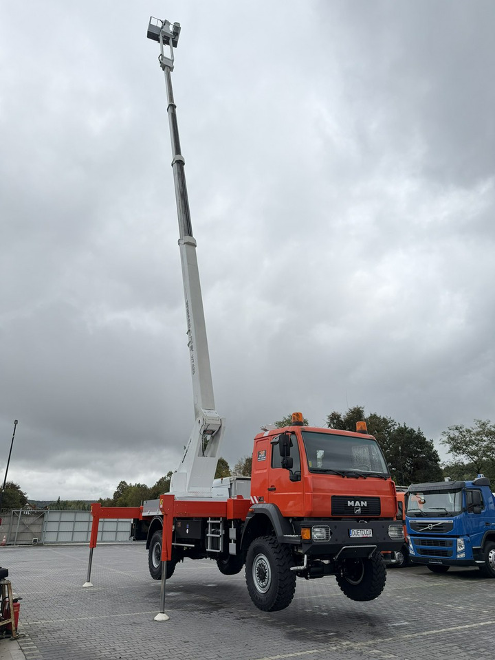Грузовик с подъемником MAN 18.284 4x4 Zwyżka WUMAG WT 425 Podnośnik Koszowy: фото 8