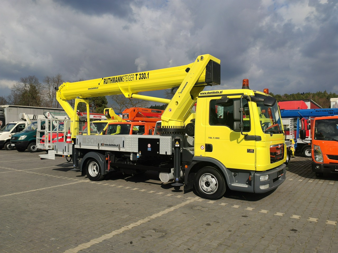 MAN TGL 7.180 Zwyżka Ruthmann T 330.1 Podnośnik Koszowy - Грузовик с подъемником: фото 3 MAN TGL 7.180 Zwyżka Ruthmann T 330.1 Podnośnik Koszowy - Грузовик с подъемником: фото 3