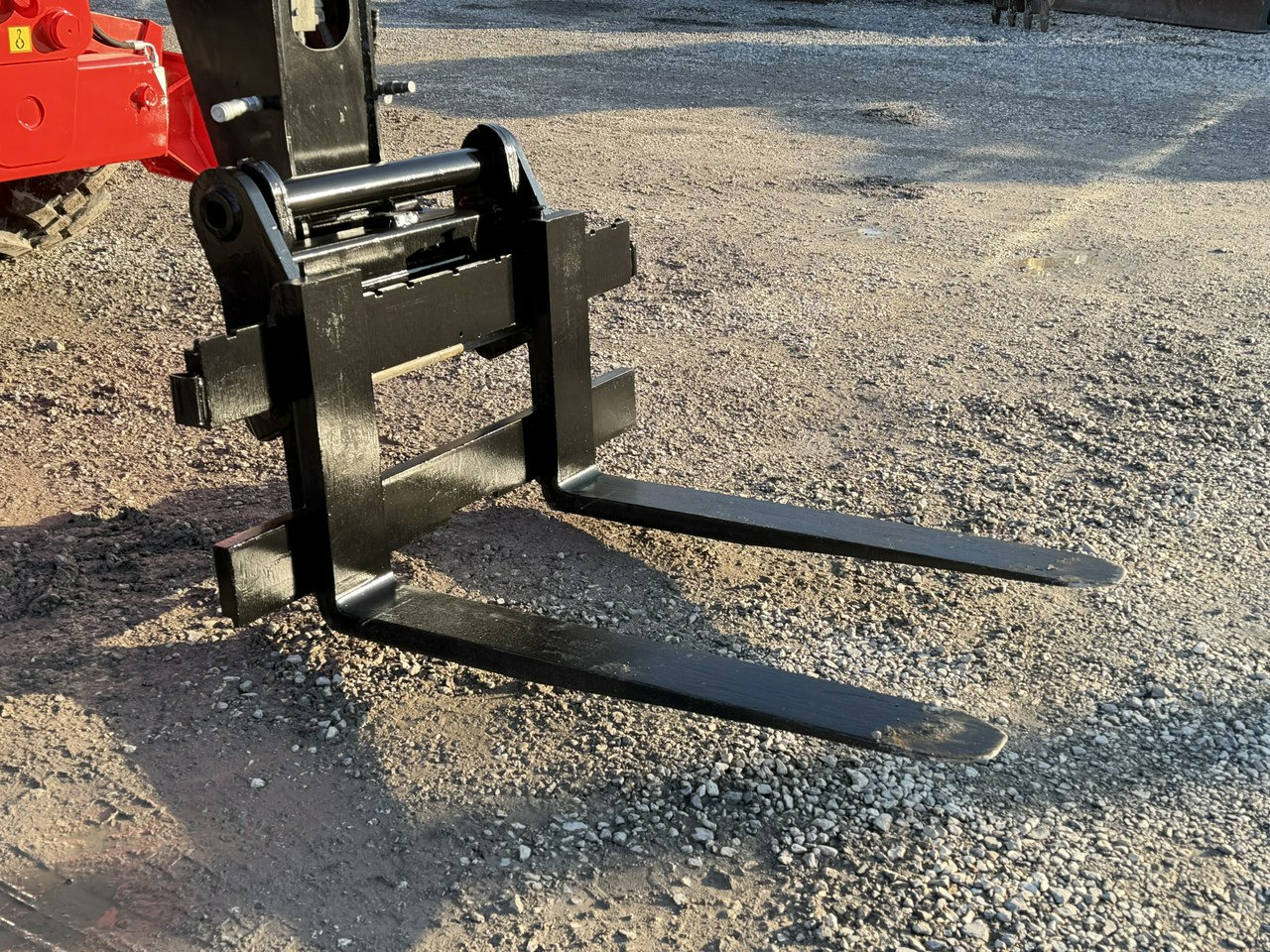 Manitou MRT 2150 + ROTO Ładowarka Teleskopowa Obrotowa - Телескопический погрузчик: фото 4 Manitou MRT 2150 + ROTO Ładowarka Teleskopowa Obrotowa - Телескопический погрузчик: фото 4