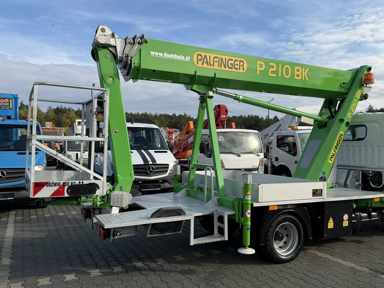 Грузовик с подъемником Nissan Cabstar Zwyżka Podnośnik Koszowy PALFINGER P210 BK UDT: фото 11