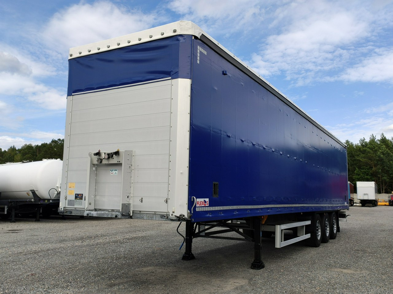 Schmitz Cargobull Firana Szybki Załadunek Idealna Do Piwa Wody ITP... - Тентованный полуприцеп: фото 3 Schmitz Cargobull Firana Szybki Załadunek Idealna Do Piwa Wody ITP... - Тентованный полуприцеп: фото 3