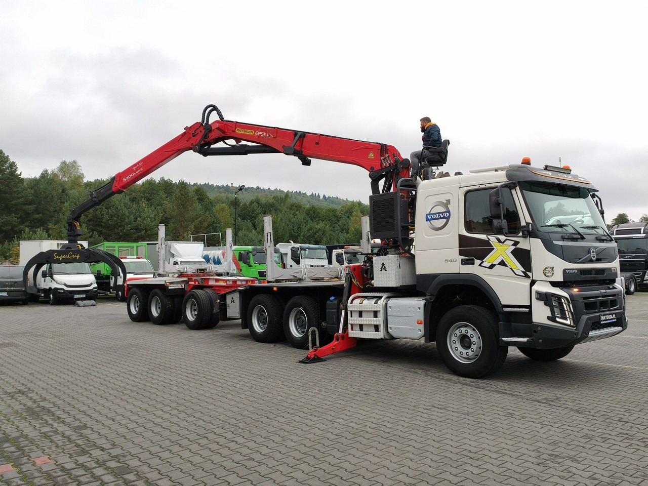 Volvo FMX 540 6x4 RETARDER PALFORET EPSILON S300L Do Drewna - Лесовоз: фото 4 Volvo FMX 540 6x4 RETARDER PALFORET EPSILON S300L Do Drewna - Лесовоз: фото 4