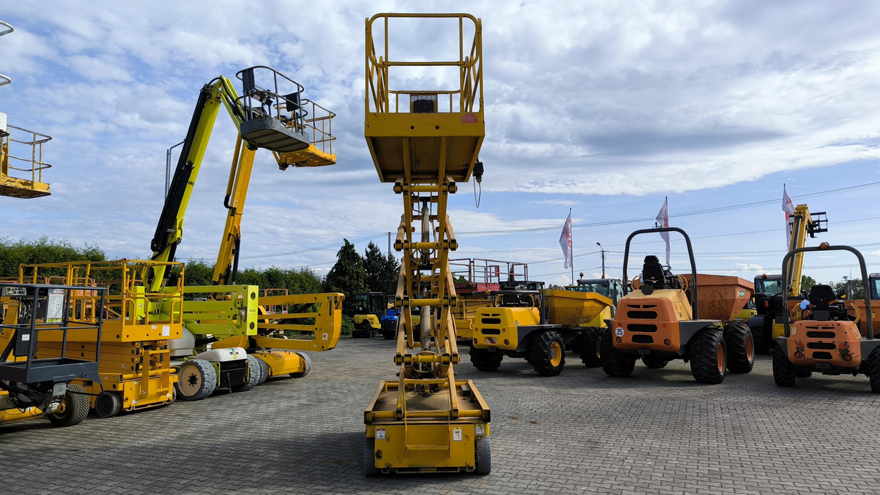 Ножничный подъемник HULOTTE Compact 12: фото 13