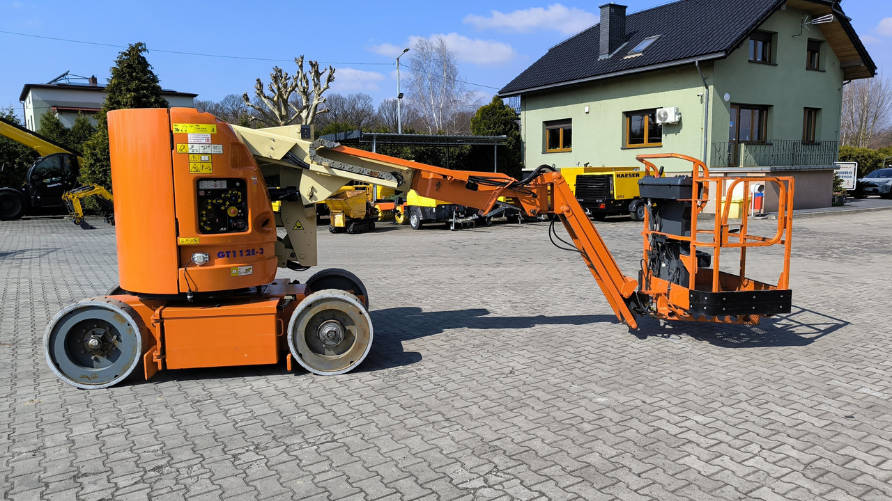 JLG E 300 AJP - Коленчатый подъемник: фото 4 JLG E 300 AJP - Коленчатый подъемник: фото 4
