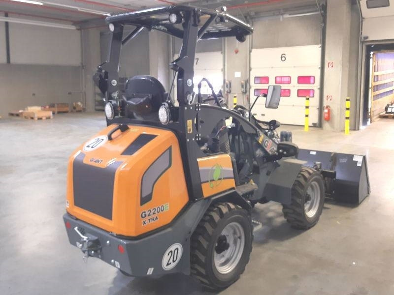 Giant G 2200 E X-Tra Elektro / electric  - Мини-погрузчик с бортовым поворотом: фото 4 Giant G 2200 E X-Tra Elektro / electric  - Мини-погрузчик с бортовым поворотом: фото 4