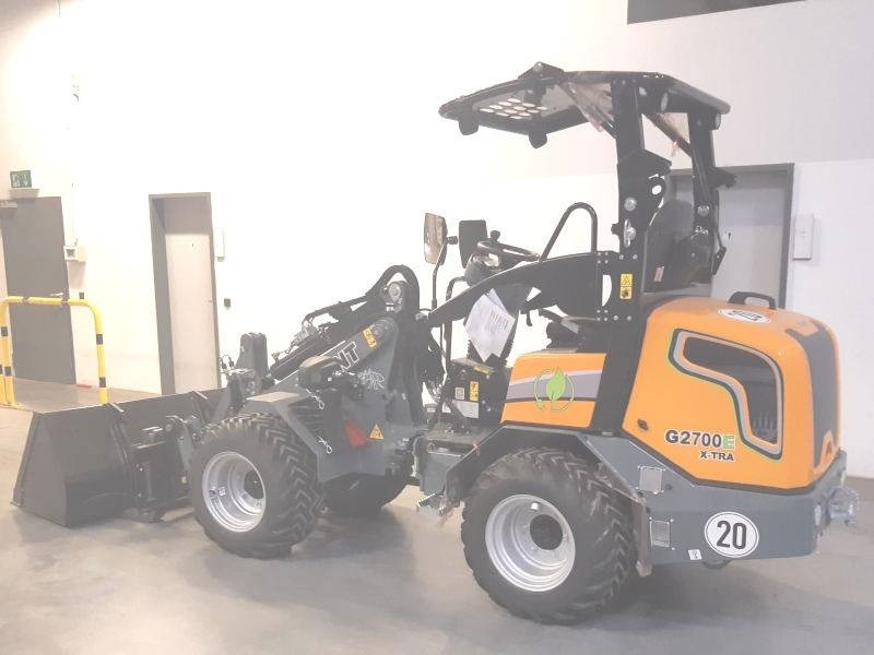 Giant G 2700 E X-Tra Elektro / electric - Мини-погрузчик с бортовым поворотом: фото 3 Giant G 2700 E X-Tra Elektro / electric - Мини-погрузчик с бортовым поворотом: фото 3