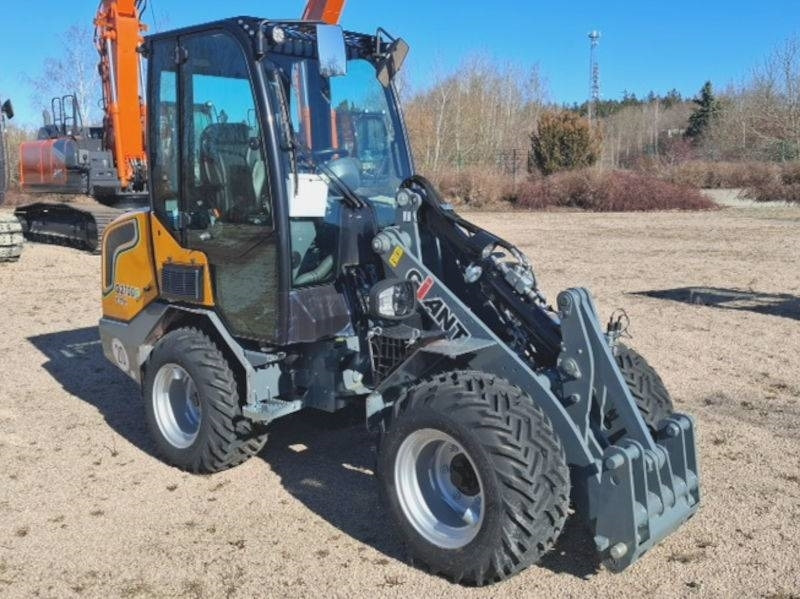 Giant G 2700 E X-Tra Elektro / electric  - Мини-погрузчик с бортовым поворотом: фото 4 Giant G 2700 E X-Tra Elektro / electric  - Мини-погрузчик с бортовым поворотом: фото 4
