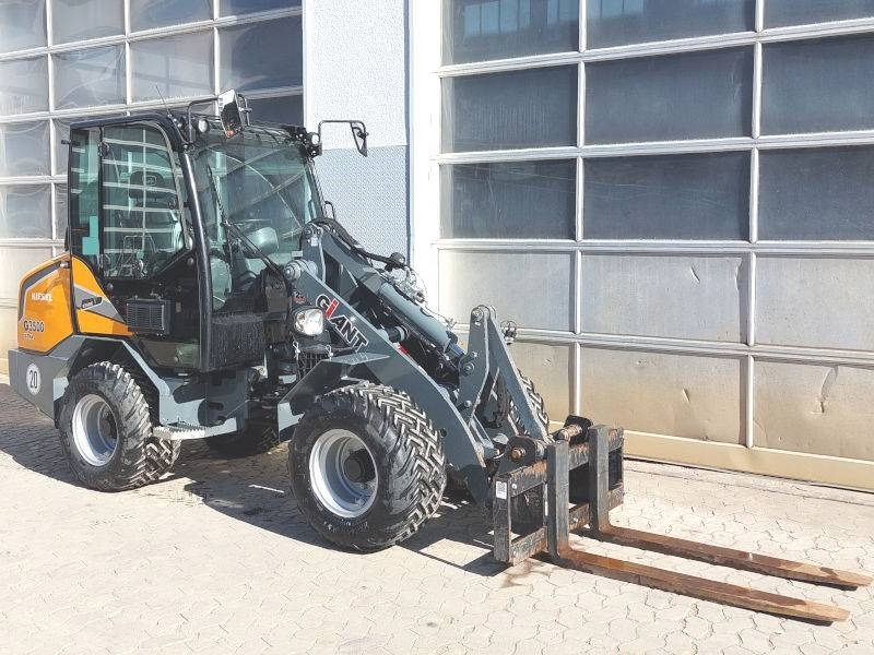Giant G 3500 X-Tra - Мини-погрузчик с бортовым поворотом: фото 4 Giant G 3500 X-Tra - Мини-погрузчик с бортовым поворотом: фото 4