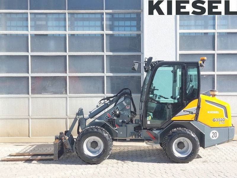 Giant G 3500 X-Tra - Мини-погрузчик с бортовым поворотом: фото 1 Giant G 3500 X-Tra - Мини-погрузчик с бортовым поворотом: фото 1