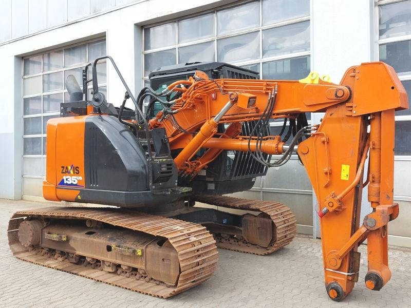 Hitachi ZX 135 US-6 Short reach front tunnel excavator - Гусеничный экскаватор: фото 4 Hitachi ZX 135 US-6 Short reach front tunnel excavator - Гусеничный экскаватор: фото 4