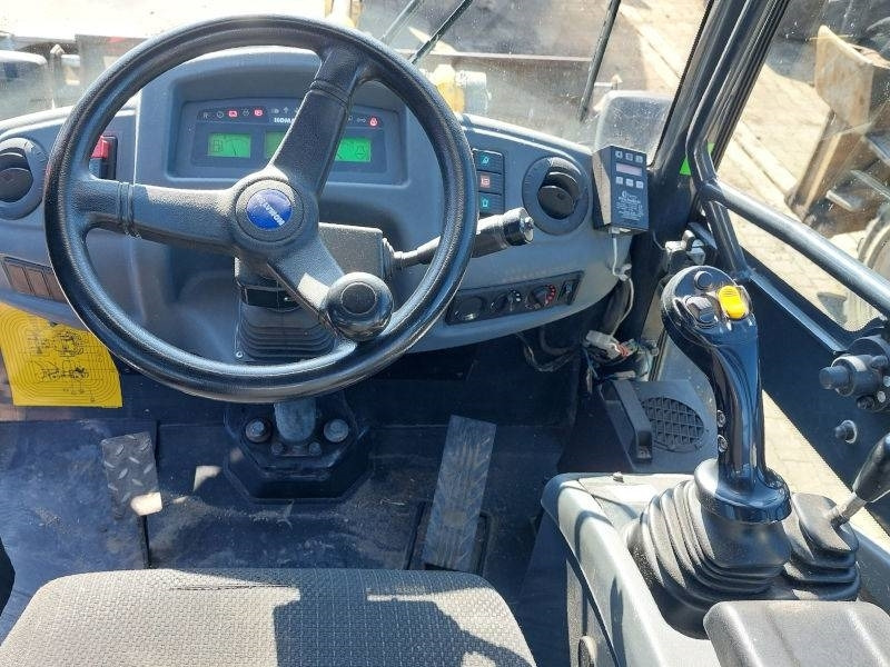 Мини-погрузчик с бортовым поворотом Komatsu WA 100 M-7: фото 9 Мини-погрузчик с бортовым поворотом Komatsu WA 100 M-7: фото 9