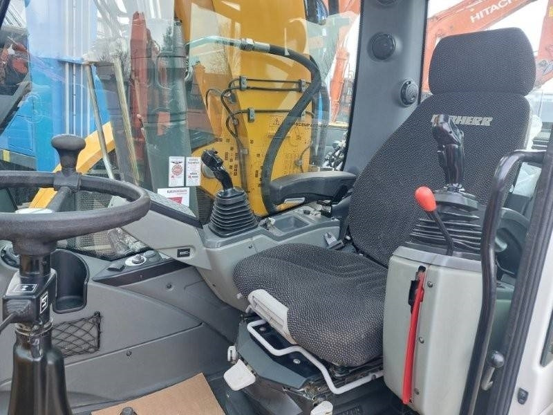 Колёсный экскаватор Liebherr A 918: фото 9 Колёсный экскаватор Liebherr A 918: фото 9