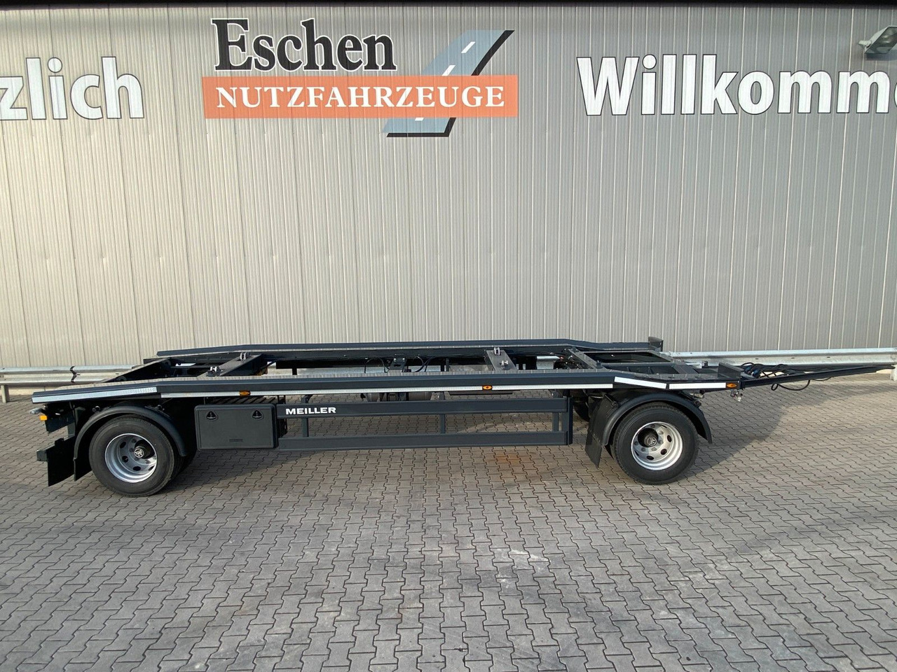 Meiller MG 18 ZO 5,4 NEU*Rückfahrkamera*Werkzeugkasten Meiller MG 18 ZO 5,4 NEU*Werkzeugkasten Abrollcontainer - Прицеп мультилифт/ Бункеровоз: фото 5 Meiller MG 18 ZO 5,4 NEU*Rückfahrkamera*Werkzeugkasten Meiller MG 18 ZO 5,4 NEU*Werkzeugkasten Abrollcontainer - Прицеп мультилифт/ Бункеровоз: фото 5