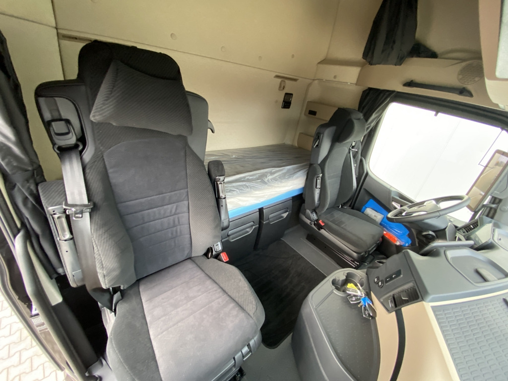 Mercedes-Benz 2542 L 6x2 F 13 Actros GigaSpace в лизинг Mercedes-Benz 2542 L 6x2 F 13 Actros GigaSpace: фото 21 Mercedes-Benz 2542 L 6x2 F 13 Actros GigaSpace в лизинг Mercedes-Benz 2542 L 6x2 F 13 Actros GigaSpace: фото 21