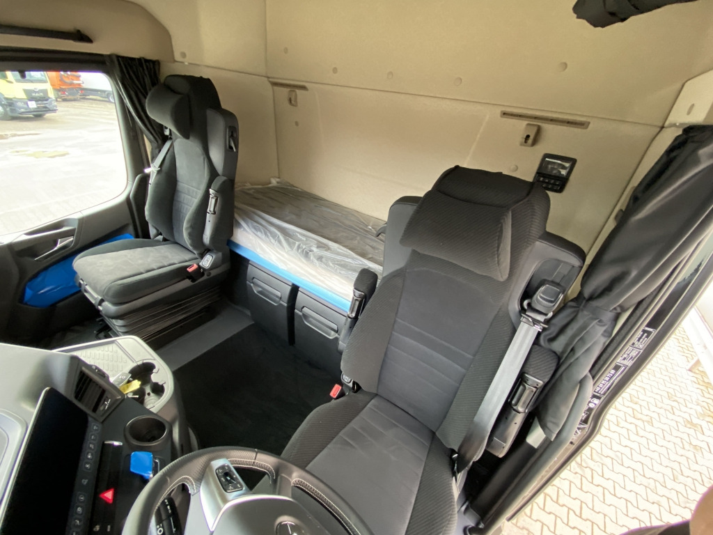 Mercedes-Benz 2542 L 6x2 F 13 Actros GigaSpace в лизинг Mercedes-Benz 2542 L 6x2 F 13 Actros GigaSpace: фото 20 Mercedes-Benz 2542 L 6x2 F 13 Actros GigaSpace в лизинг Mercedes-Benz 2542 L 6x2 F 13 Actros GigaSpace: фото 20