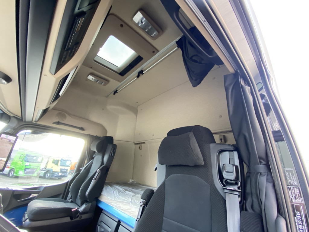 Mercedes-Benz 2542 L 6x2 F 13 Actros GigaSpace в лизинг Mercedes-Benz 2542 L 6x2 F 13 Actros GigaSpace: фото 22 Mercedes-Benz 2542 L 6x2 F 13 Actros GigaSpace в лизинг Mercedes-Benz 2542 L 6x2 F 13 Actros GigaSpace: фото 22