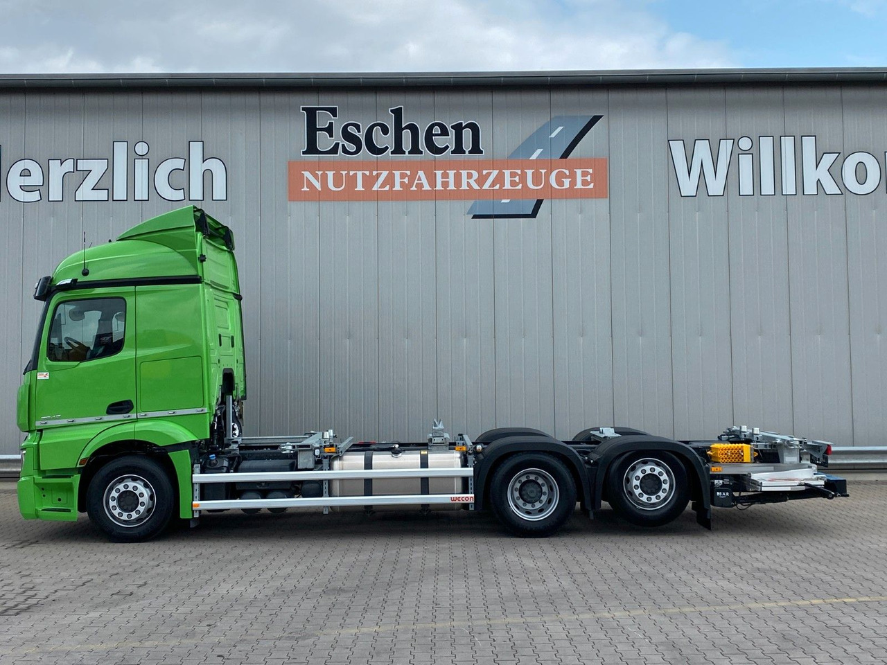 Mercedes-Benz Actros MP5 2542 L|OHNE EZ*Lenkachse*Ladebordwand - Грузовик-контейнеровоз/ Сменный кузов: фото 2 Mercedes-Benz Actros MP5 2542 L|OHNE EZ*Lenkachse*Ladebordwand - Грузовик-контейнеровоз/ Сменный кузов: фото 2