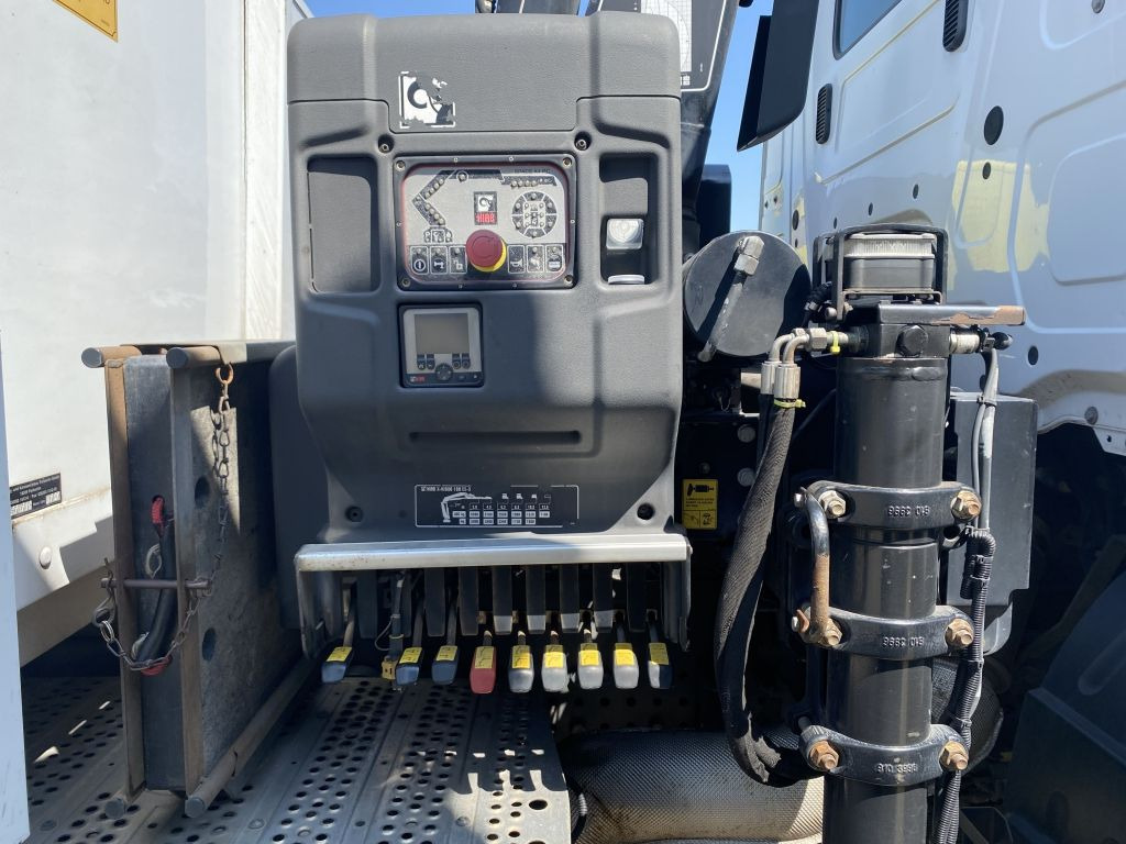 Mercedes-Benz Antos 2533 6x2 | X-HIDUO 188/ES-3*AHK*5+6.Kreis - Грузовик бортовой/ Платформа, Автоманипулятор: фото 5 Mercedes-Benz Antos 2533 6x2 | X-HIDUO 188/ES-3*AHK*5+6.Kreis - Грузовик бортовой/ Платформа, Автоманипулятор: фото 5