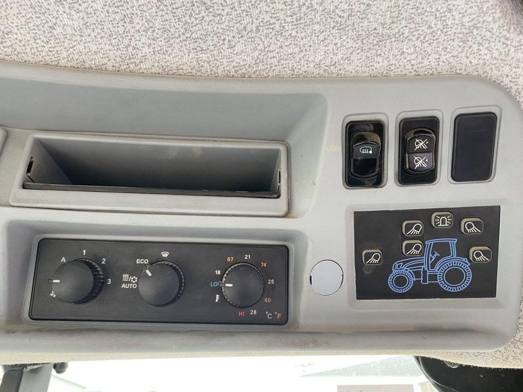 Трактор New Holland T7.315 AC 4x4: фото 12