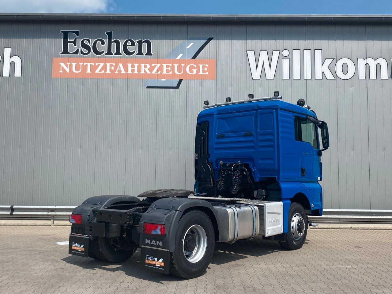MAN TGX 18.500 4x4 HYDRO| 2x Hydraulik*Retarder*Navi - Тягач: фото 5 MAN TGX 18.500 4x4 HYDRO| 2x Hydraulik*Retarder*Navi - Тягач: фото 5