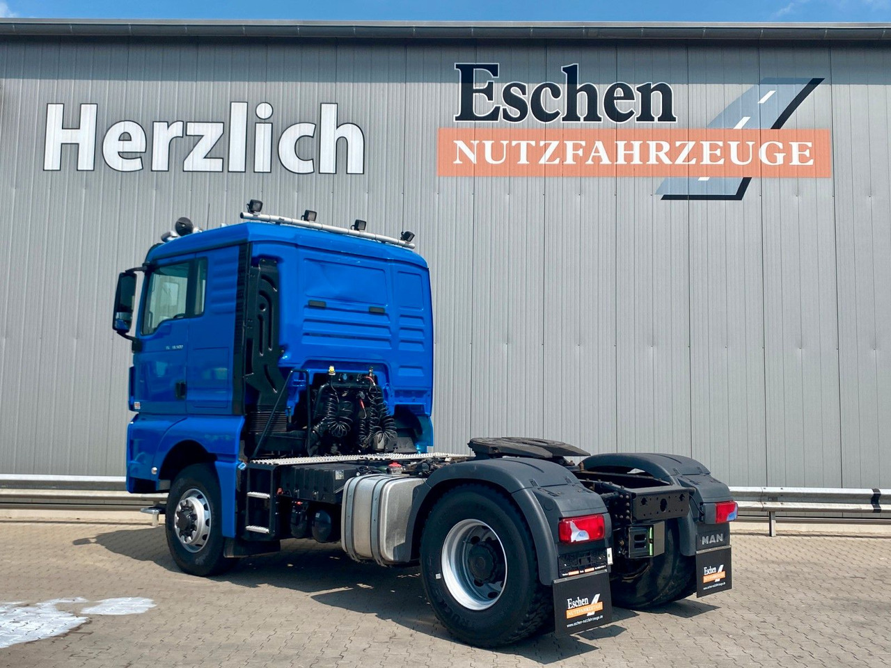 MAN TGX 18.500 4x4 HYDRO| 2x Hydraulik*Retarder*Navi - Тягач: фото 3 MAN TGX 18.500 4x4 HYDRO| 2x Hydraulik*Retarder*Navi - Тягач: фото 3
