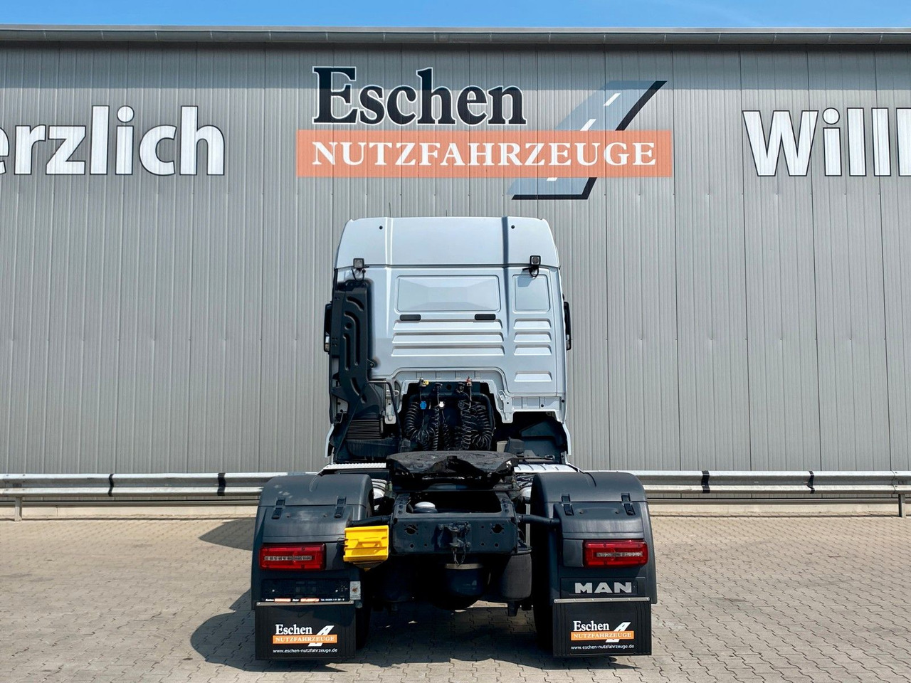 MAN TGX 18.500 BLS | XLX*ACC*Navi*Retarder*2x Tank - Тягач: фото 4 MAN TGX 18.500 BLS | XLX*ACC*Navi*Retarder*2x Tank - Тягач: фото 4