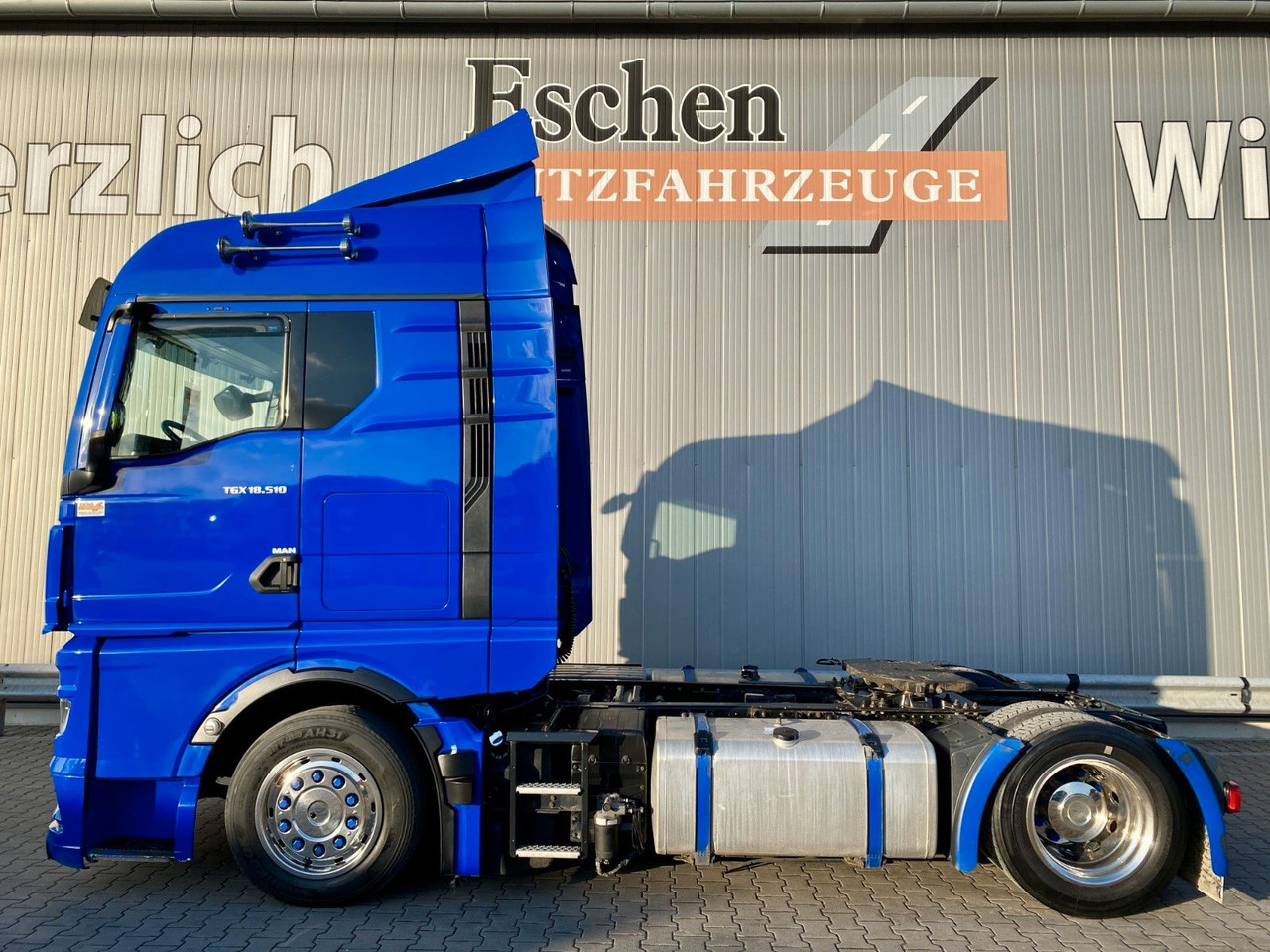 MAN TGX 18.510 |TG3*GM-Kabine*Retarder*ACC*Navi*1.Hd - Тягач: фото 2 MAN TGX 18.510 |TG3*GM-Kabine*Retarder*ACC*Navi*1.Hd - Тягач: фото 2