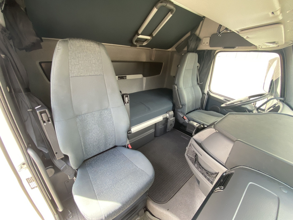 Volvo FH 460 8x4 / Palfinger PK 53002 SHF Kran в лизинг Volvo FH 460 8x4 / Palfinger PK 53002 SHF Kran: фото 16