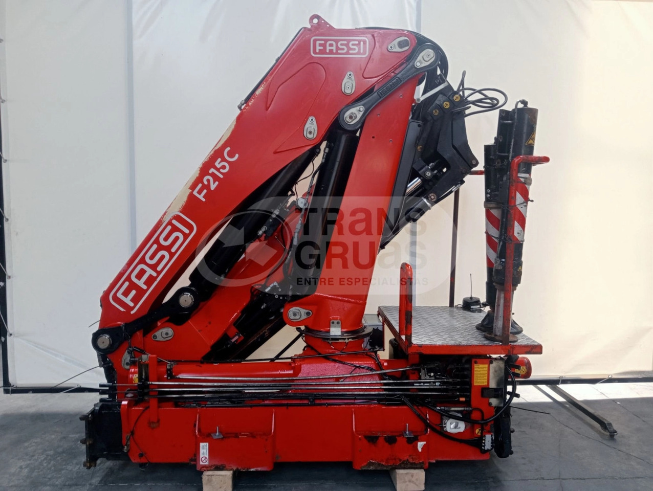 Grúa hidráulica Fassi F215AC.2.24 - Кран-манипулятор: фото 1 Grúa hidráulica Fassi F215AC.2.24 - Кран-манипулятор: фото 1