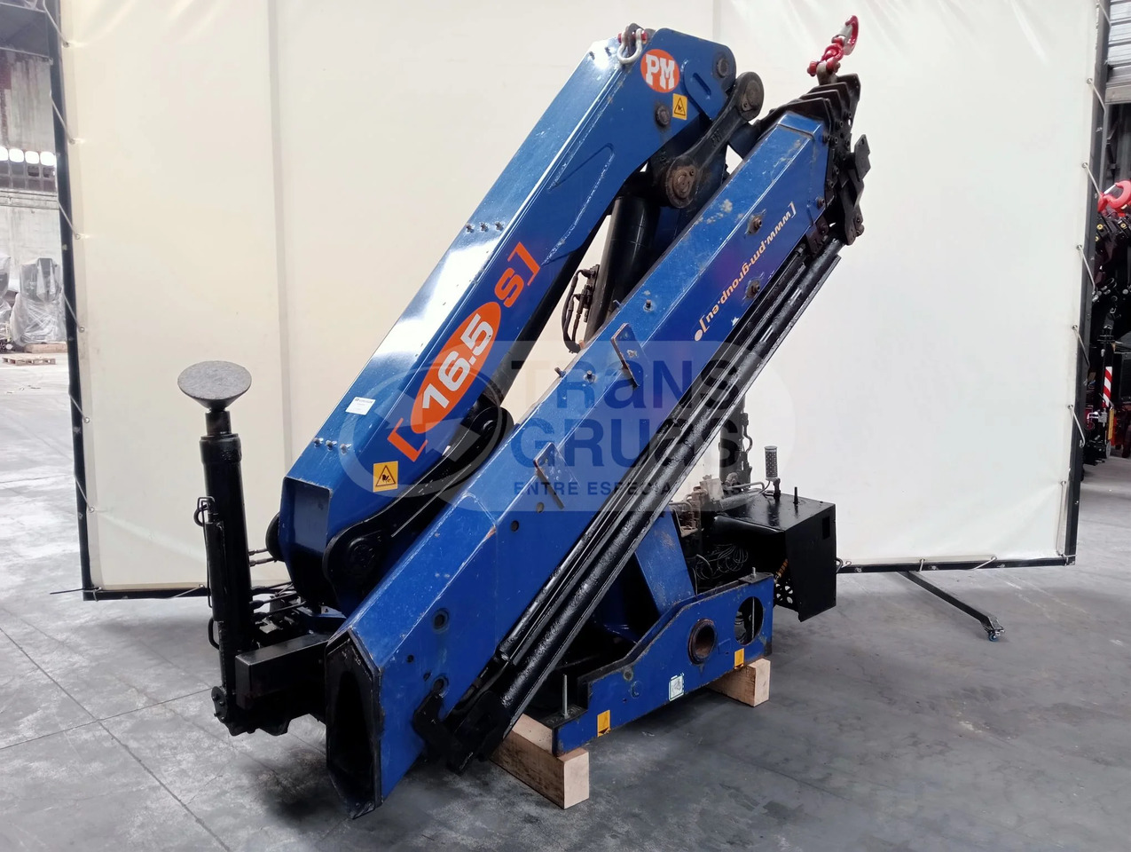 Grúa hidráulica PM 16524 - Кран-манипулятор: фото 3 Grúa hidráulica PM 16524 - Кран-манипулятор: фото 3