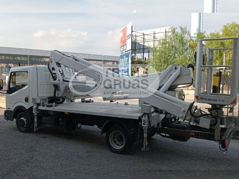 MULTITEL NISSAN NT 400 + MX 250 - Грузовик с подъемником: фото 3 MULTITEL NISSAN NT 400 + MX 250 - Грузовик с подъемником: фото 3