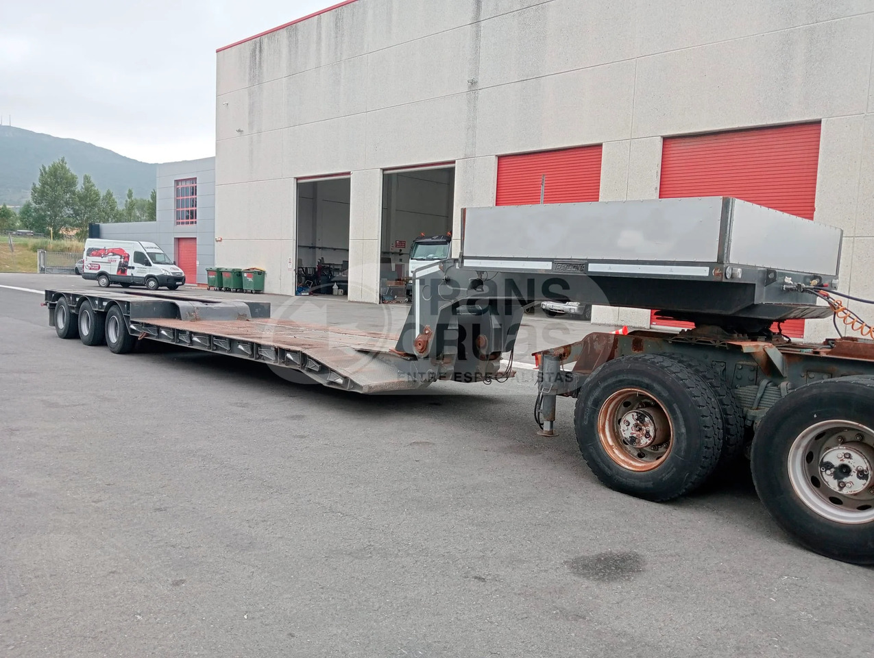 Semirremolque cama rebajado Traylona GP3BMA 13T - Низкорамный полуприцеп: фото 2 Semirremolque cama rebajado Traylona GP3BMA 13T - Низкорамный полуприцеп: фото 2