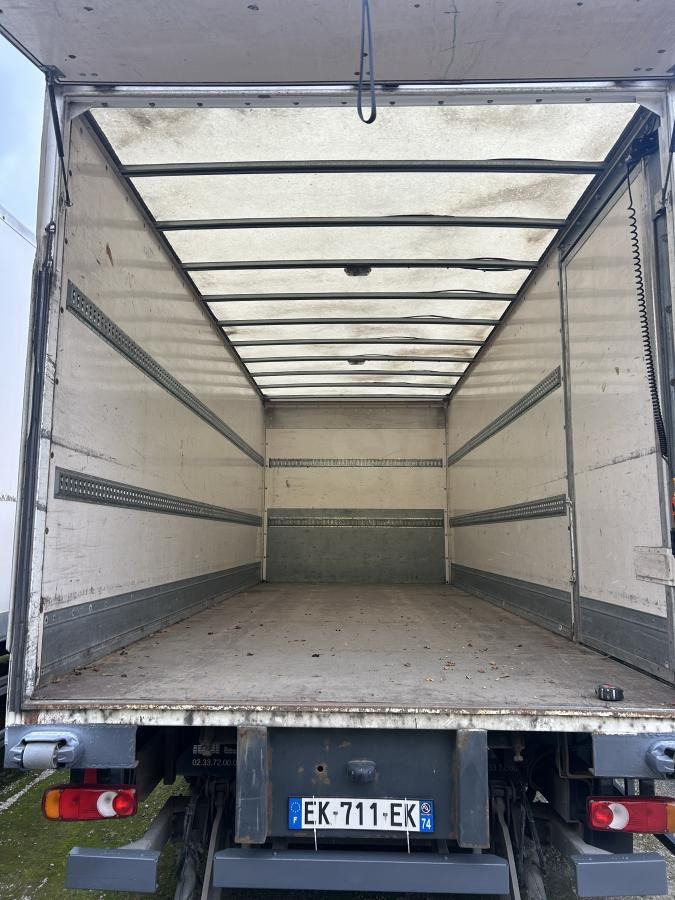 Грузовик с закрытым кузовом DAF LF 210: фото 8 Грузовик с закрытым кузовом DAF LF 210: фото 8