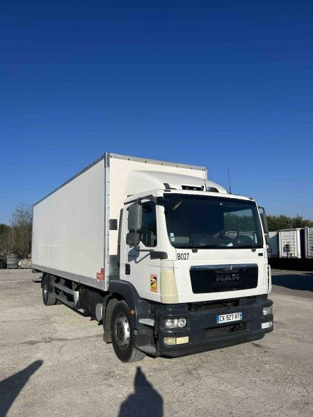 MAN TGM 18.250 - Грузовик с закрытым кузовом: фото 3 MAN TGM 18.250 - Грузовик с закрытым кузовом: фото 3