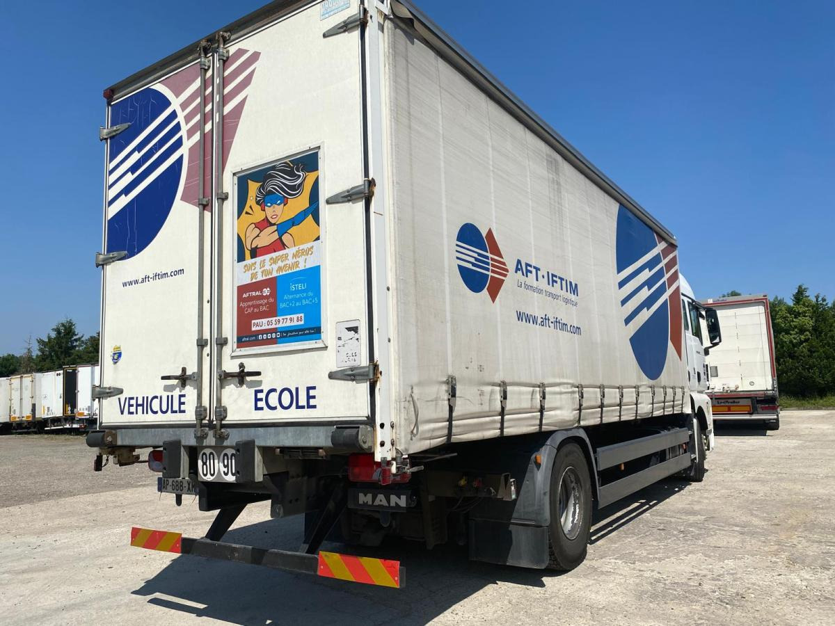 MAN TGX 18.360 - Тентованный грузовик: фото 4 MAN TGX 18.360 - Тентованный грузовик: фото 4