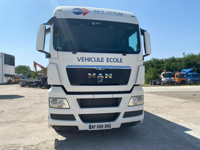 MAN TGX 18.360 - Тентованный грузовик: фото 2 MAN TGX 18.360 - Тентованный грузовик: фото 2