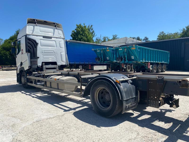 Renault Gamme T 460 - Грузовик-контейнеровоз/ Сменный кузов: фото 2 Renault Gamme T 460 - Грузовик-контейнеровоз/ Сменный кузов: фото 2