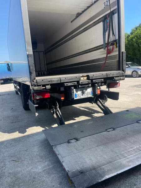 Scania R 320 - Грузовик с закрытым кузовом: фото 5 Scania R 320 - Грузовик с закрытым кузовом: фото 5