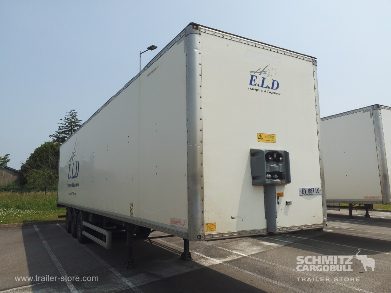 FRUEHAUF Dryfreight Standard Roller shutter door - Полуприцеп-фургон: фото 1 FRUEHAUF Dryfreight Standard Roller shutter door - Полуприцеп-фургон: фото 1