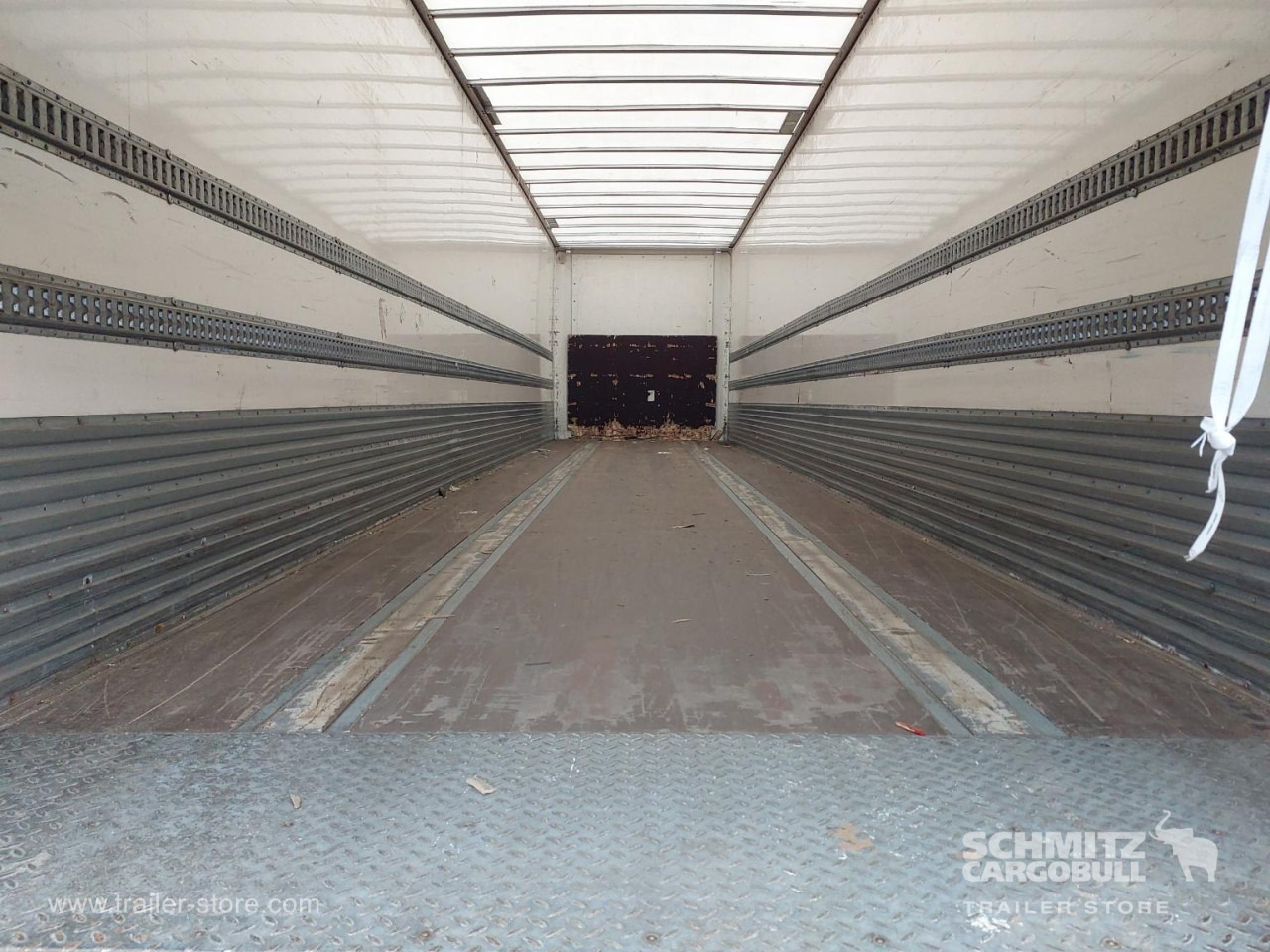 LECI TRAILER Dryfreight Standard Roller shutter door - Полуприцеп-фургон: фото 3 LECI TRAILER Dryfreight Standard Roller shutter door - Полуприцеп-фургон: фото 3
