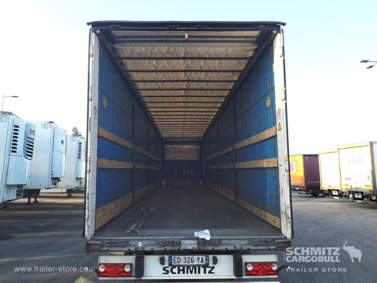 SCHMITZ Curtainsider Standard - Тентованный полуприцеп: фото 3 SCHMITZ Curtainsider Standard - Тентованный полуприцеп: фото 3