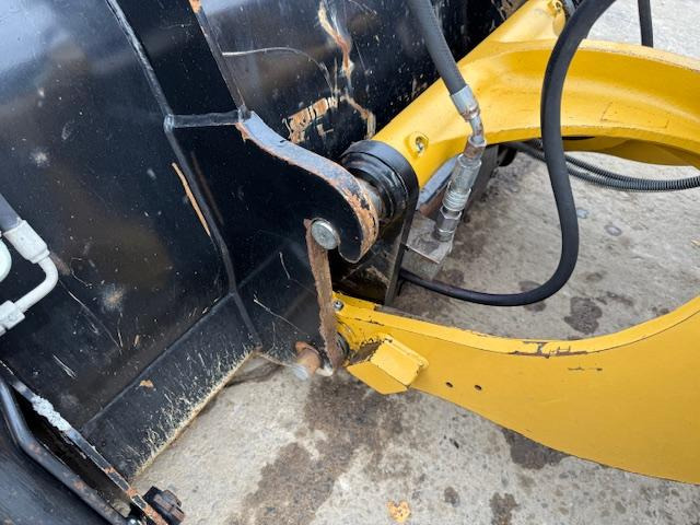 Колёсный погрузчик Cat 906 M - EPA: фото 16