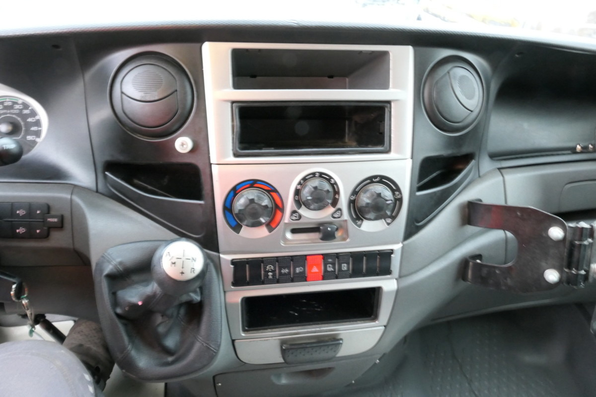 Фургон с закрытым кузовом IVECO Daily 35 S11 C30C AUTOMATIK KAMERA MAXI Regale L: фото 9 Фургон с закрытым кузовом IVECO Daily 35 S11 C30C AUTOMATIK KAMERA MAXI Regale L: фото 9