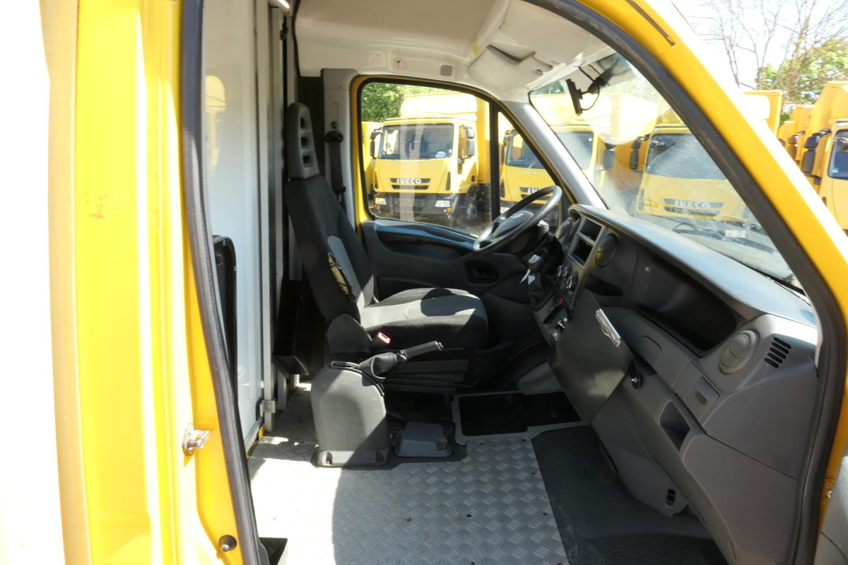 IVECO Daily 35 S11 C30C AUTOMATIK KAMERA Regale LUFT D - Фургон с закрытым кузовом: фото 5 IVECO Daily 35 S11 C30C AUTOMATIK KAMERA Regale LUFT D - Фургон с закрытым кузовом: фото 5